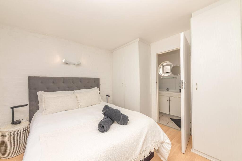 2-bedroom Loft * Cape Town
