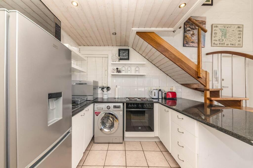 Apartment 2-bedroom Loft *